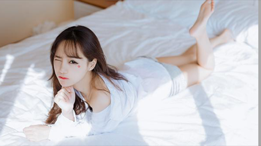 月亮不睡我不睡,我是人间小美味