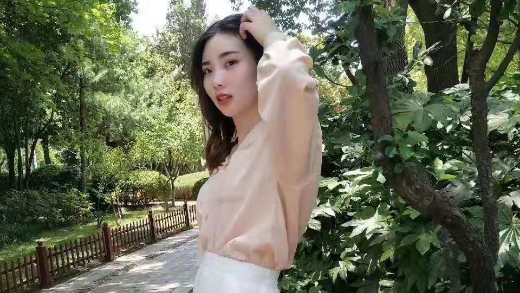 微微-直播间欢迎各位大佬