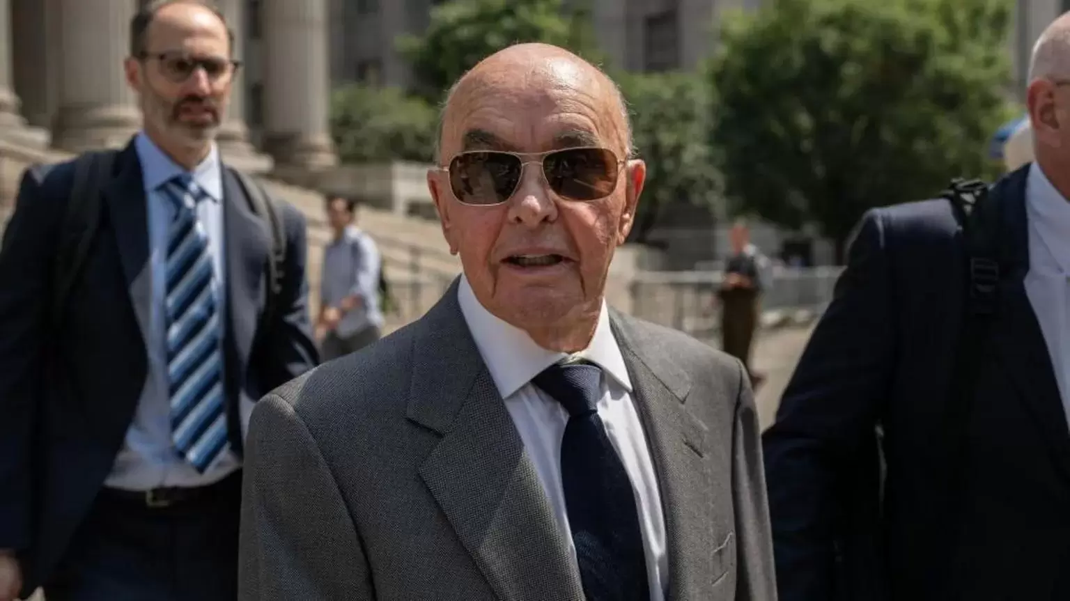 英媒：热刺前所有者刘易斯被特朗普赦免，但对热刺没有影响