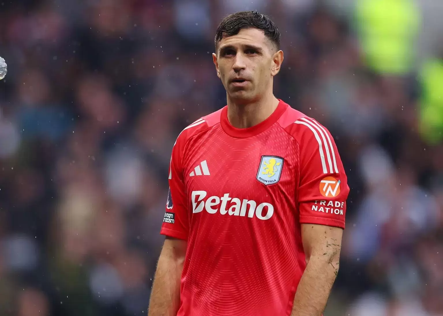 埃梅里确认:大马丁不再担任维拉队的副队长 埃梅里确认:大马丁不再担任维拉队的副队长