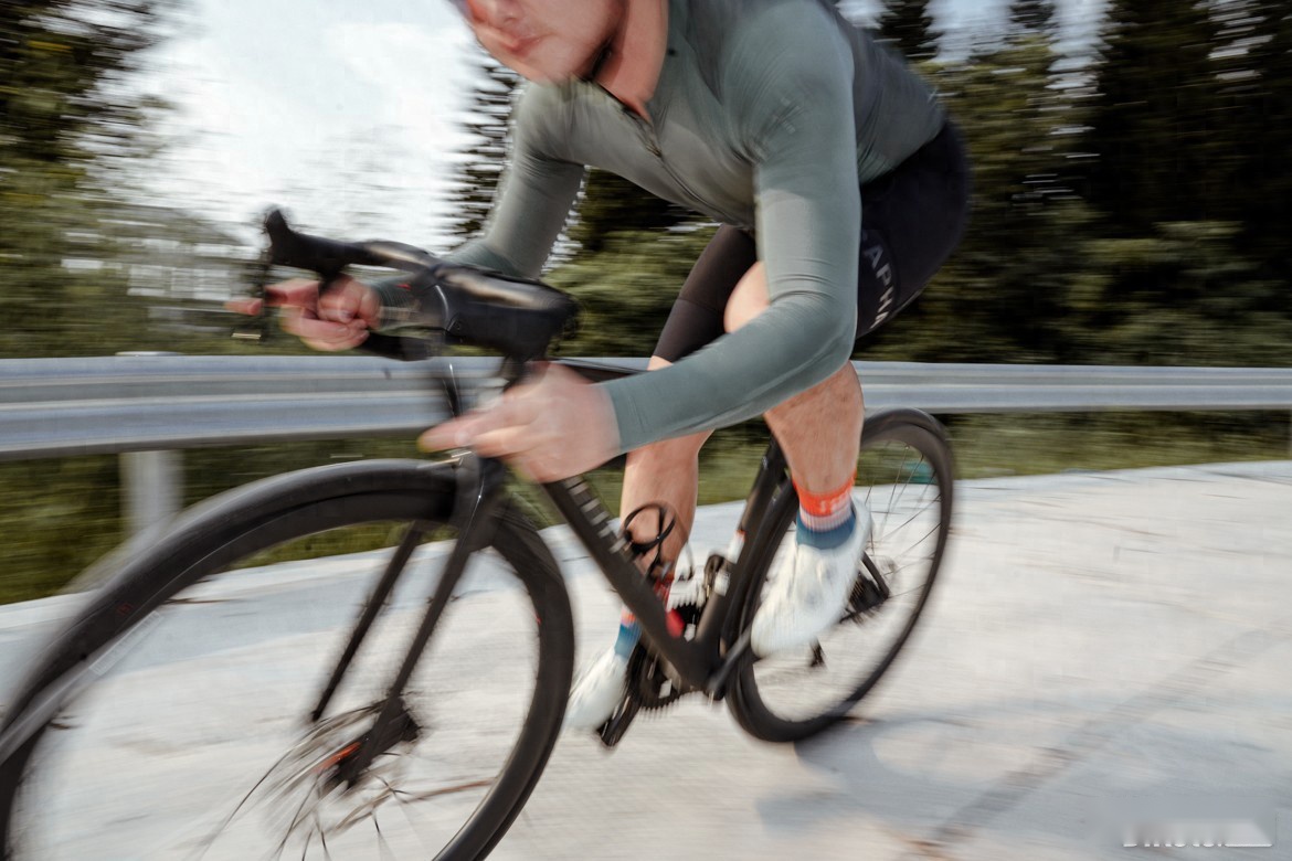 顶级性能 竞技版型 Rapha Pro Team 骑行服评测 (http://www.busunion.cn/) 体育 第1张