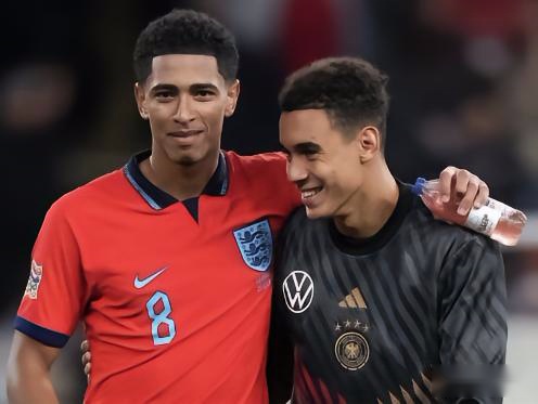 网球排行榜_ATP最新排名公布:张之臻逼近前50,吴易昺大幅下跌无缘TOP100(2)