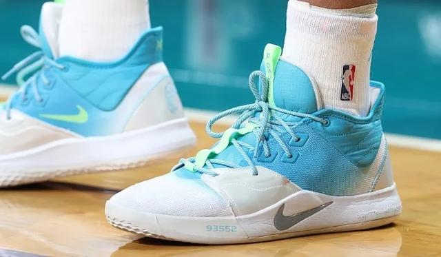 NBA球员上脚：黄蜂队的篮球鞋，AJ和PG4很亮眼