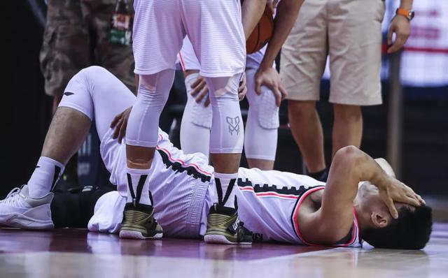 赵继伟重重砸球，贺天举红了眼眶，这一次二哥还能回来吗