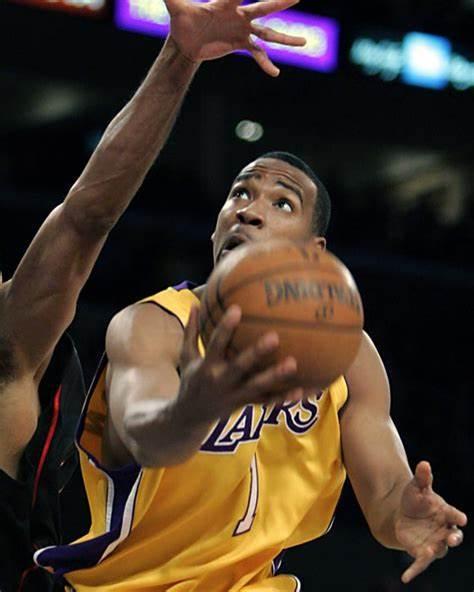 近20年各队最差选秀之湖人：2007年错过杜德利，迟到12年的合作