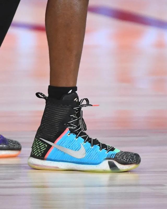 NBA球员上脚：安东尼穿经典签名鞋，安踏和361°都来了