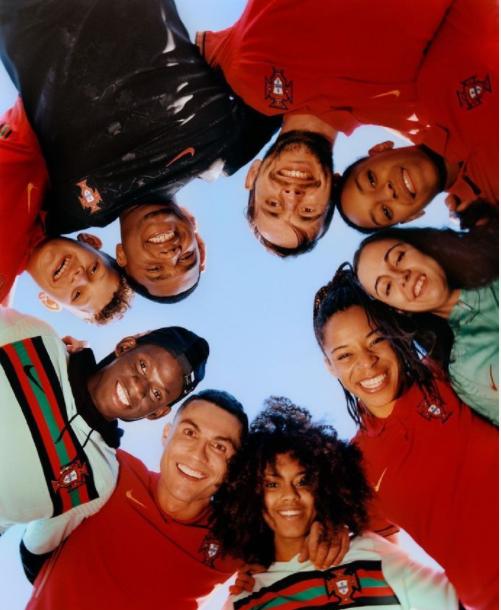 耐克发布欧洲杯新球衣，各队风格迥异，C罗当模特哈兰德小清新