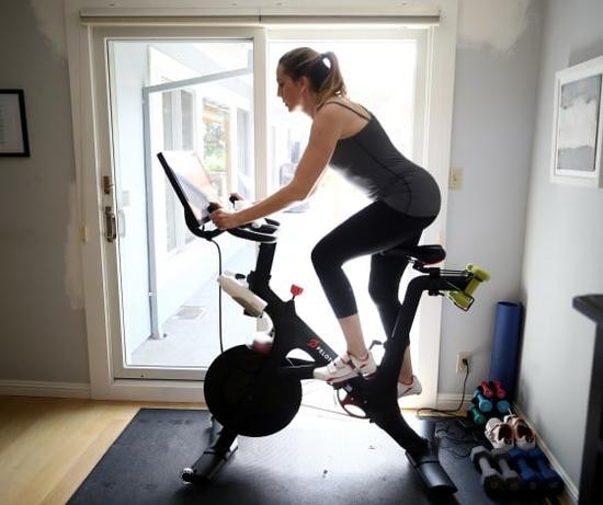 疫情居家隔离健身器材销售火爆 Peloton第四财季营收激增172%