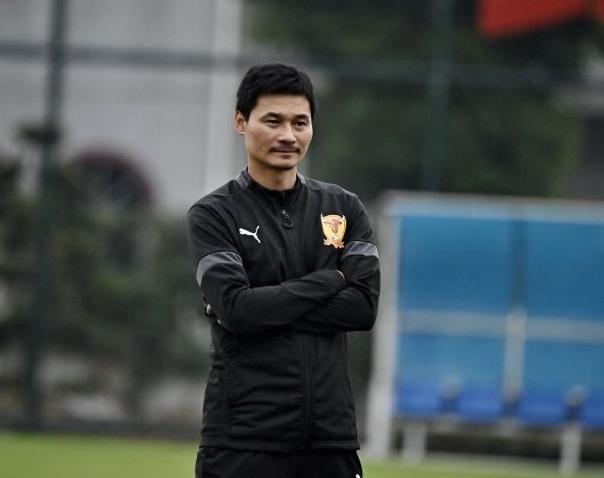 1-1!第90分钟绝平!中甲升班马爆冷拿分,李毅握拳狂奔庆祝