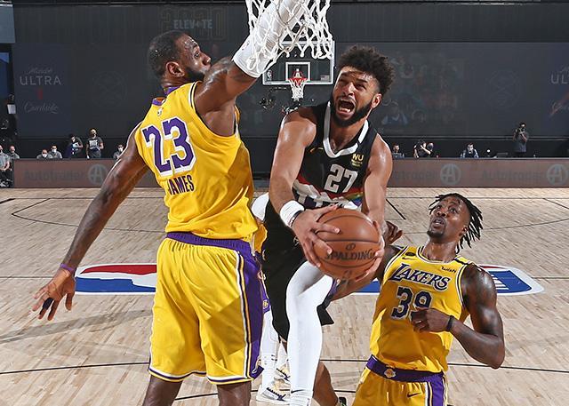 上演花式上篮的穆雷弹跳多厉害?垂直弹跳高度超纳什甜瓜奥尼尔