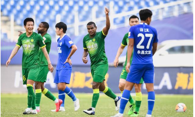 一场4:0让国安最大喜讯，中场废材秒变保利尼奥，笑柄变成现实