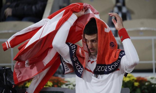 法网男单八强出炉！德约科维奇领衔上半区，两场恶战谁能胜出？