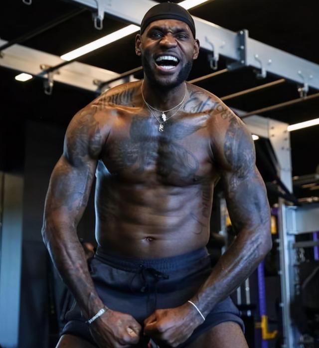 NBA现役肌肉最强悍的5大球星，锡安上榜 榜首堪称机器人