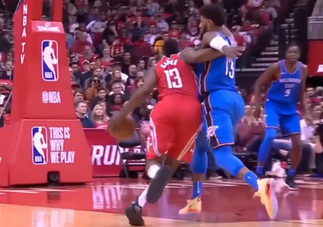 为何球迷调侃哈登造犯规是“碰瓷”？看了这8张照片 你就懂