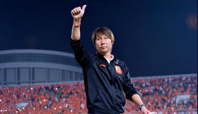 一场2:0国足迎喜讯,李铁收获本土第一神锋,比韦世豪更堪大用