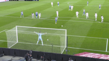 西甲-纳乔送点卡塞米罗进球 皇马1-2负阿拉维斯