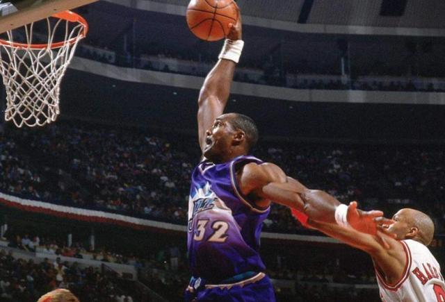 NBA几乎不受大伤的5大球星，乔丹落选 詹姆斯屈居第2