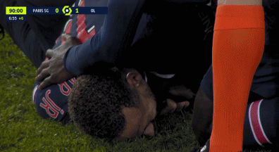 法甲-内马尔姆巴佩双双哑火 巴黎主场0-1不敌里昂