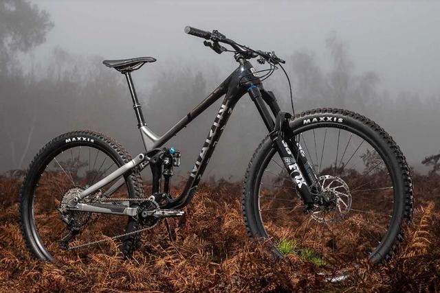 前三角升级碳纤维 Marin推出新款Alpine Trail