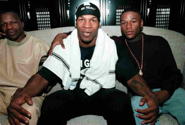 梅威瑟自封史上最佳,泰森进不了前5,老拳王反击:你只会刷数据