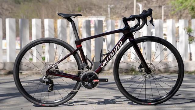 SRAM发布Rival AXS无线电子变速套件 剑指电变与机械中间的市场真空