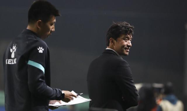 中甲3-1,前国脚谢晖又赢了!25岁归化中场终于爆发:10分钟2球