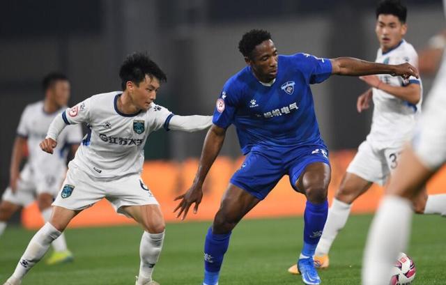 中甲3-1,前国脚谢晖又赢了!25岁归化中场终于爆发:10分钟2球