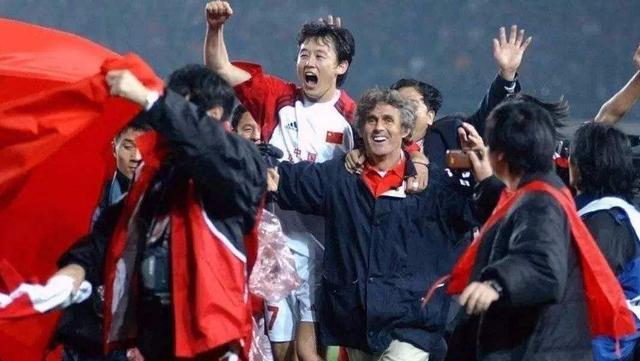 不愧米卢高徒！李铁最新2决定继承神奇教练衣钵：完美复制01国足