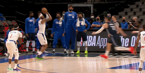 拒绝0比3！卡泡65分15板7助！3场季后赛0分钟，6400万先生被弃用