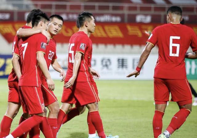 国足出线希望！武磊2场比赛参与4球，留洋坐板凳都比回中超强