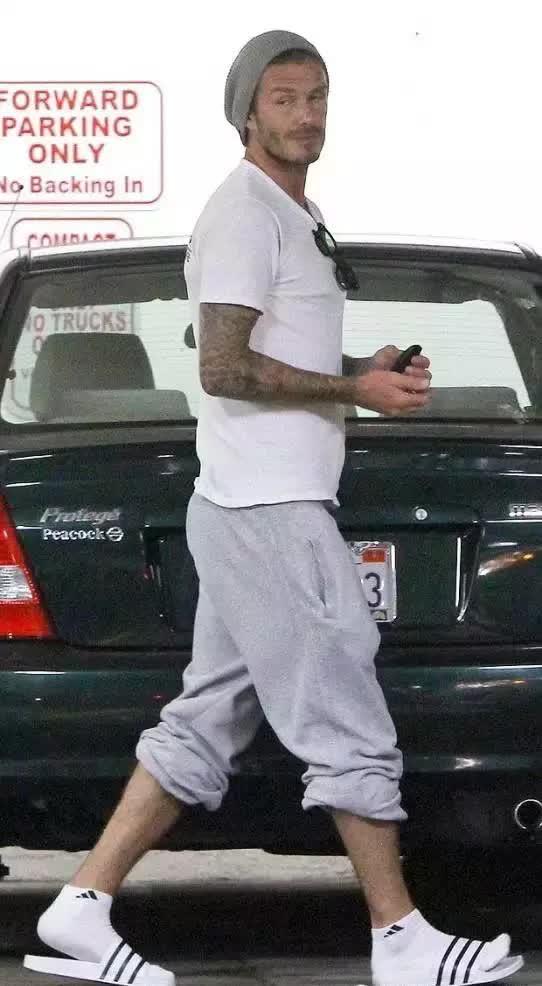 体育生都爱“拖鞋+白袜”,如此土爆的搭配,为何这么受欢迎?