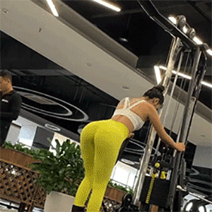 腿粗就=丑？98年健身小姐姐“大围度身材”美到无数网友疯狂舔屏