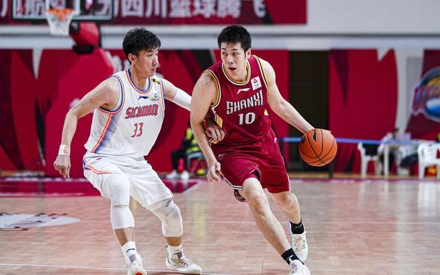 北京还不抢?曝山西甩卖顶级锋线,上海接盘,场均13+5夺冠利器