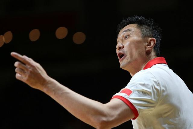 再见杜锋!再见郭士强!中国男篮官宣就地解散,广东最大赢家