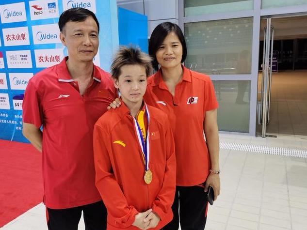 重金奖励！100万+2套房+豪车送给全红婵，母亲的医疗费也有人包了