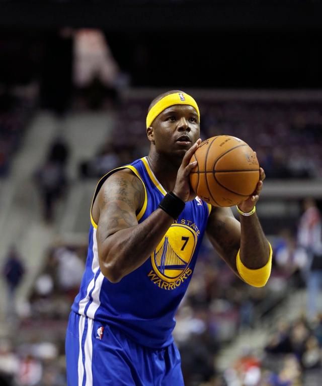 米勒谈奥本山宫殿事件：若不是小奥尼尔脚滑了，球迷可能会被打死