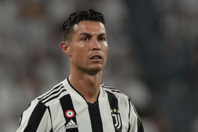 诚意满满！C罗在曼联周薪最高56万英镑 传奇还是桑切斯真不好说