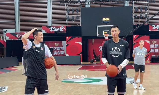 广东队完成注册！易建联主动放弃顶薪续约，一句话让周琦自惭形秽