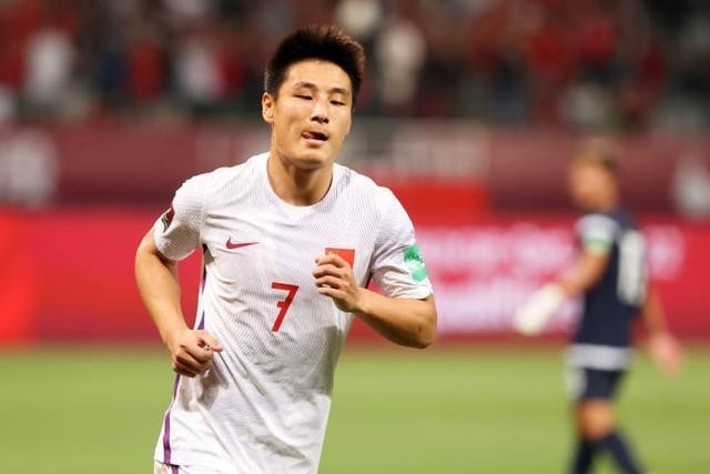 武磊成为男士综合个护品牌理然Make Sense品牌大使