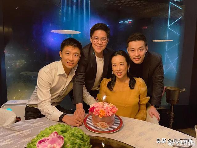 郭晶晶晒合照为婆婆庆生,感谢朱玲玲,霍启刚三兄弟陪母亲笑开花