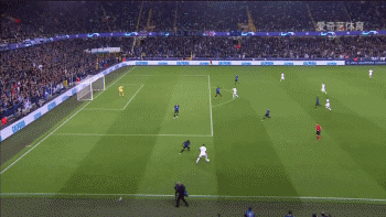 欧冠-姆巴佩伤退梅西远射击中横梁 巴黎1-1布鲁日