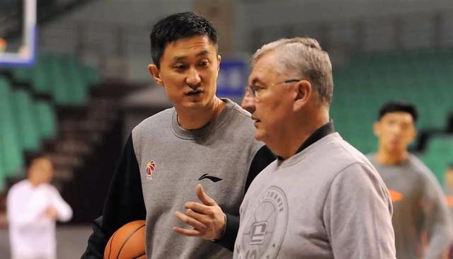 CBA最大谬论，广东一家独大阻碍中国篮球发展，中国男篮因此衰落