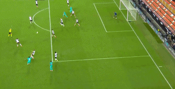 西甲-维尼修斯本泽马互传射 皇马2-1逆转瓦伦西亚