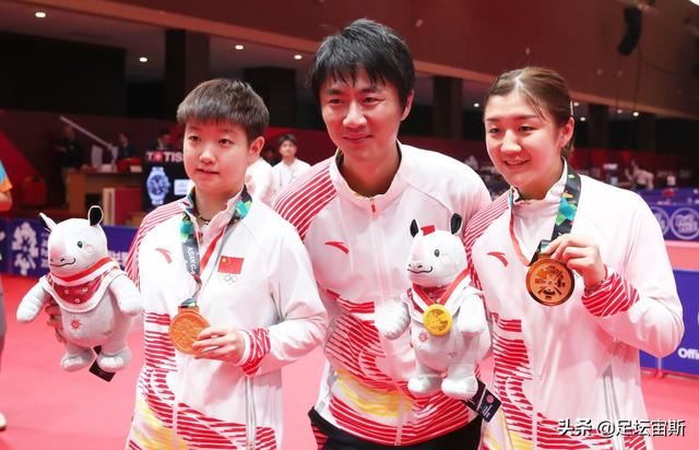 国乒幕后功臣难当!恩师为女儿离开孙颖莎,肖战2次为王曼昱痛哭