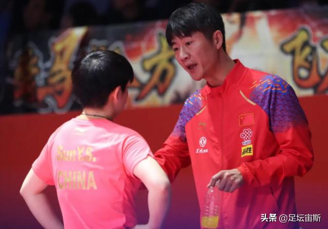 国乒幕后功臣难当!恩师为女儿离开孙颖莎,肖战2次为王曼昱痛哭