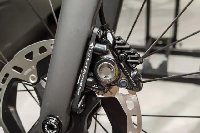 Shimano Dura-Ace R9270 12s公路油碟电变套件：实物赏析及详解