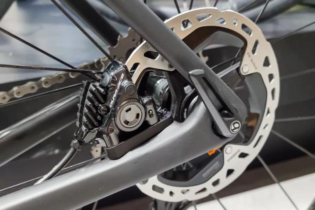 Shimano Dura-Ace R9270 12s公路油碟电变套件：实物赏析及详解