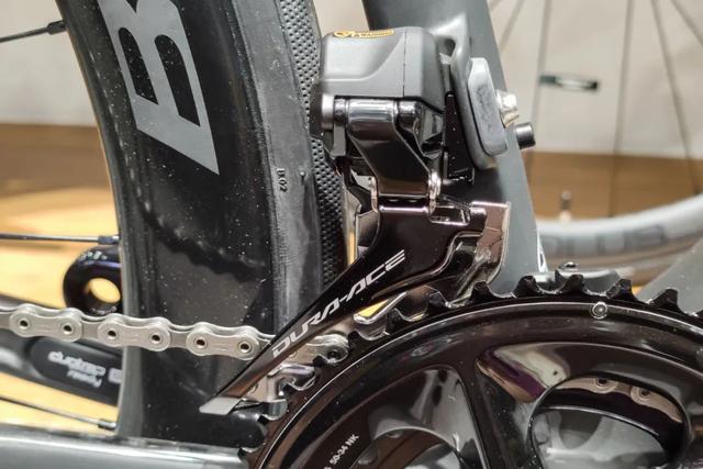 Shimano Dura-Ace R9270 12s公路油碟电变套件：实物赏析及详解