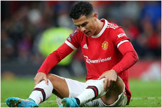 梅西C罗赛季回顾，两人转会堪称失败，唯有个人数据C罗完胜