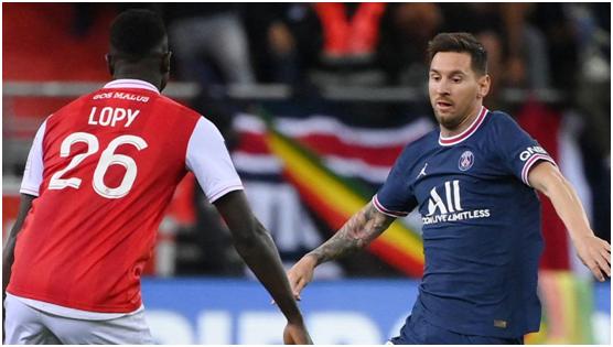 梅西C罗赛季回顾，两人转会堪称失败，唯有个人数据C罗完胜